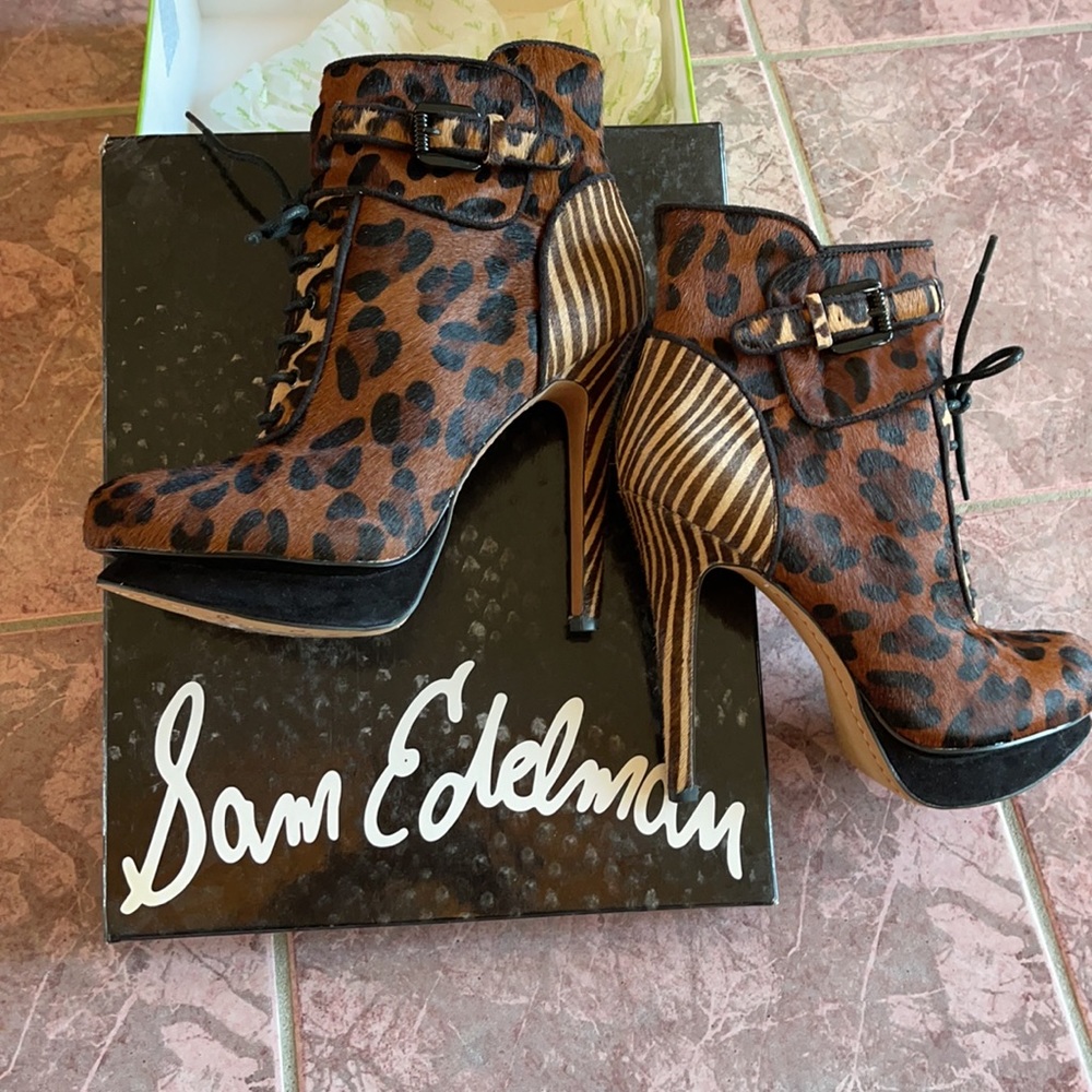 Sam Edelman bootie - Picture 2 of 6